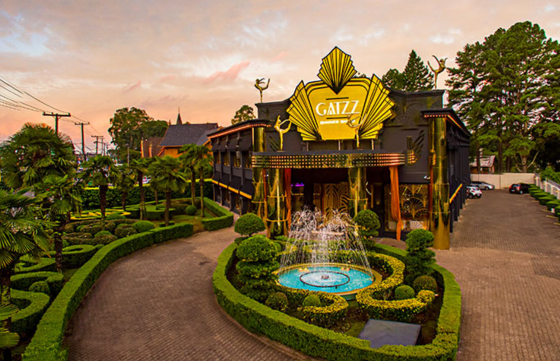 Gatzz, dinner show em Gramado.